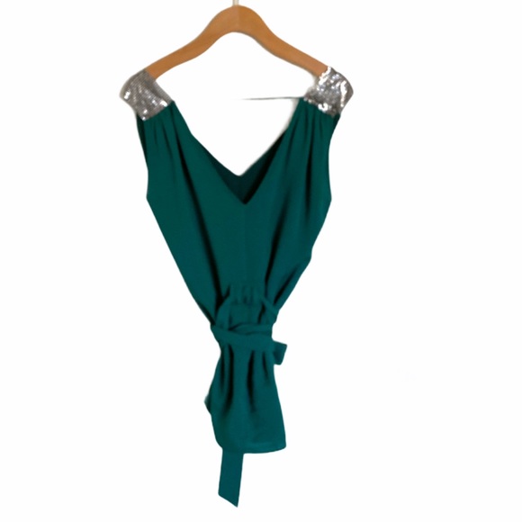 MM COUTURE x Miss Me Double V Sleeveless Blouse - Picture 2 of 4